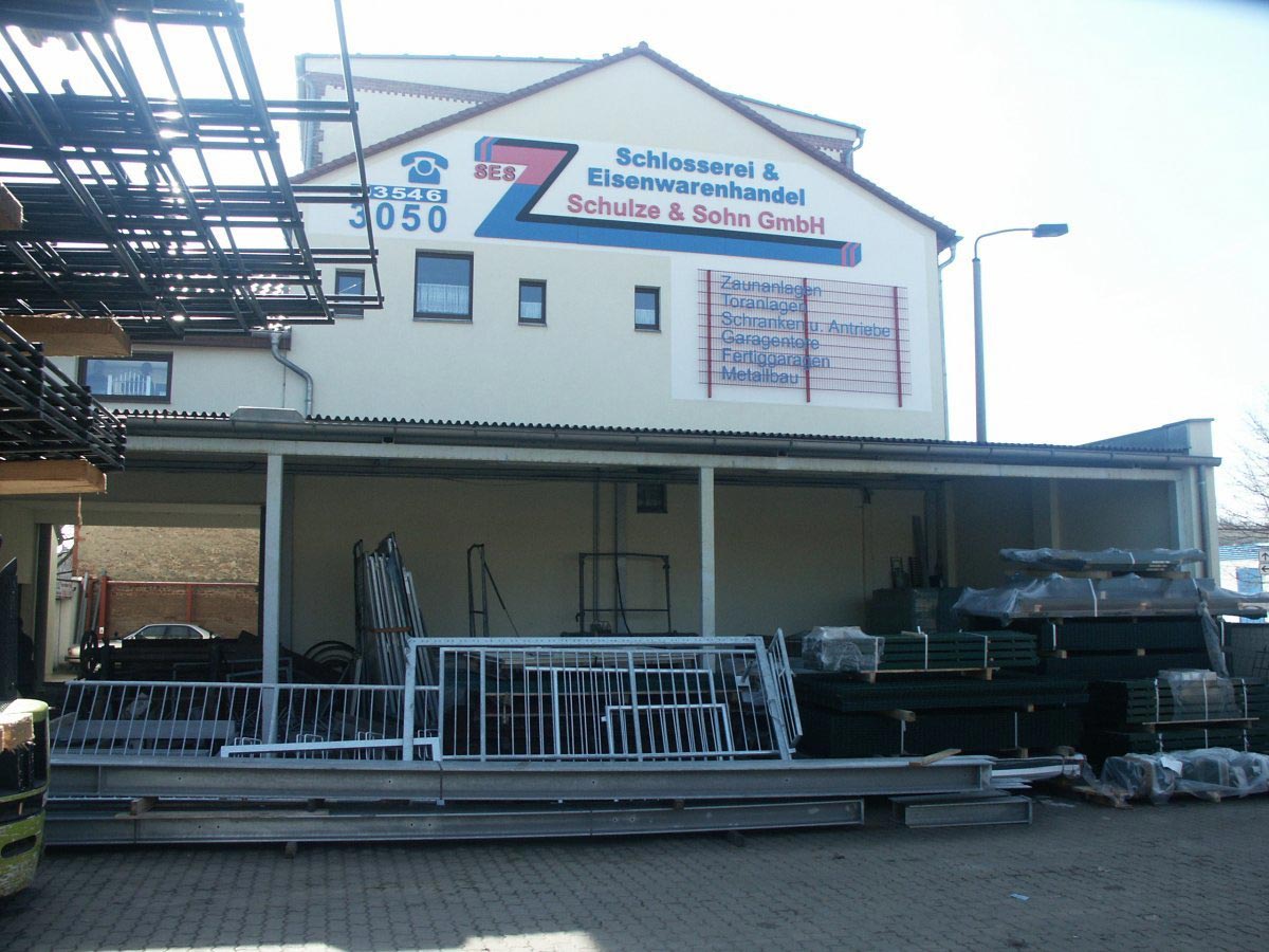 Betriebsgebäude von SES Schlosserei & Eisenwarenhandel Schulze & Sohn GmbH in Lübben