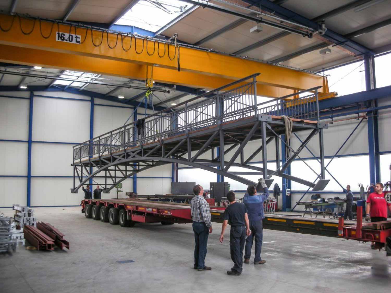 Fußgängerbrücken von Henschel Stahlbau GmbH & Co. KG