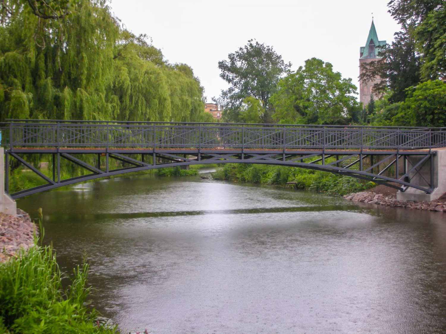 Fußgängerbrücken von Henschel Stahlbau GmbH & Co. KG