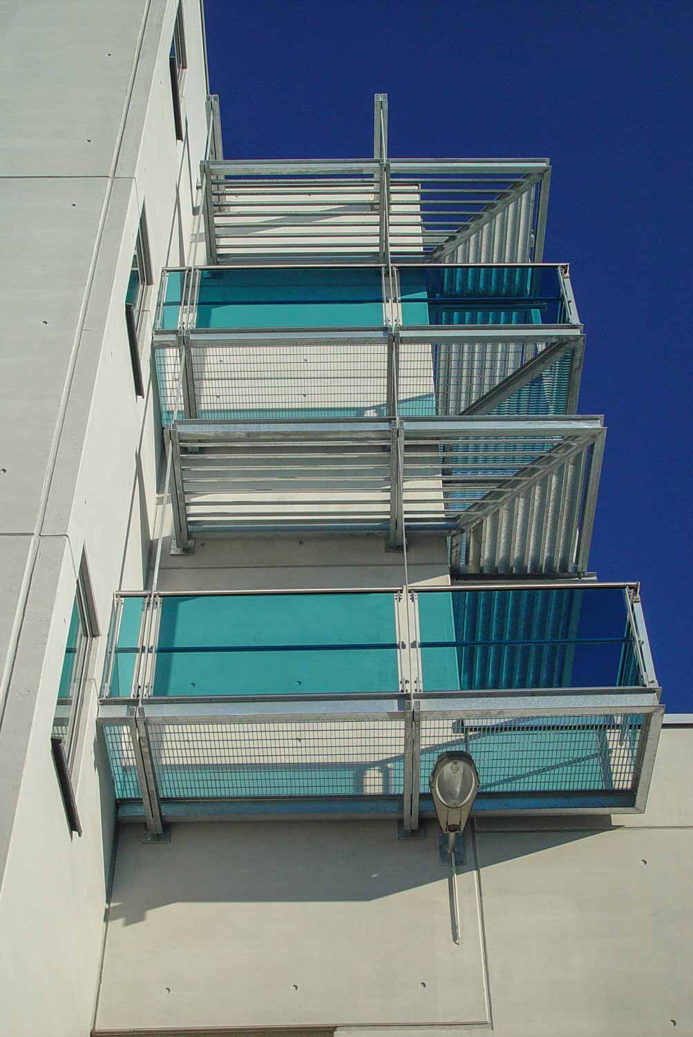 Geländer von Henschel Stahlbau GmbH & Co. KG