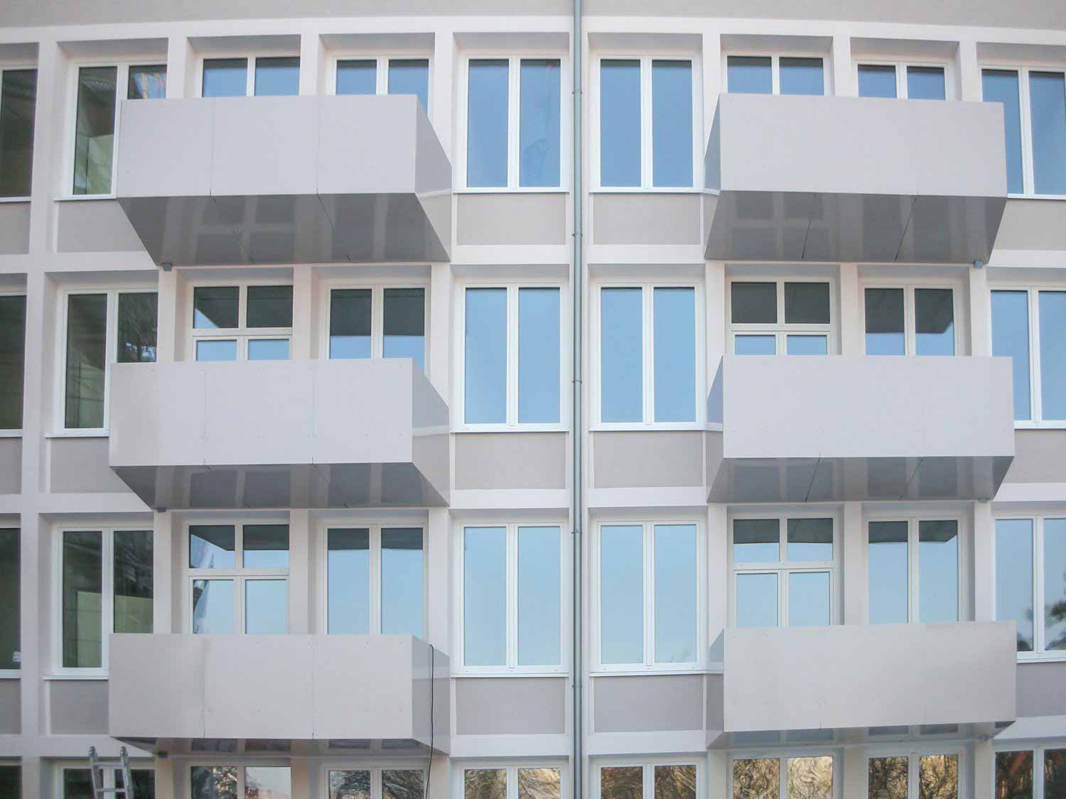 Geländer von Henschel Stahlbau GmbH & Co. KG