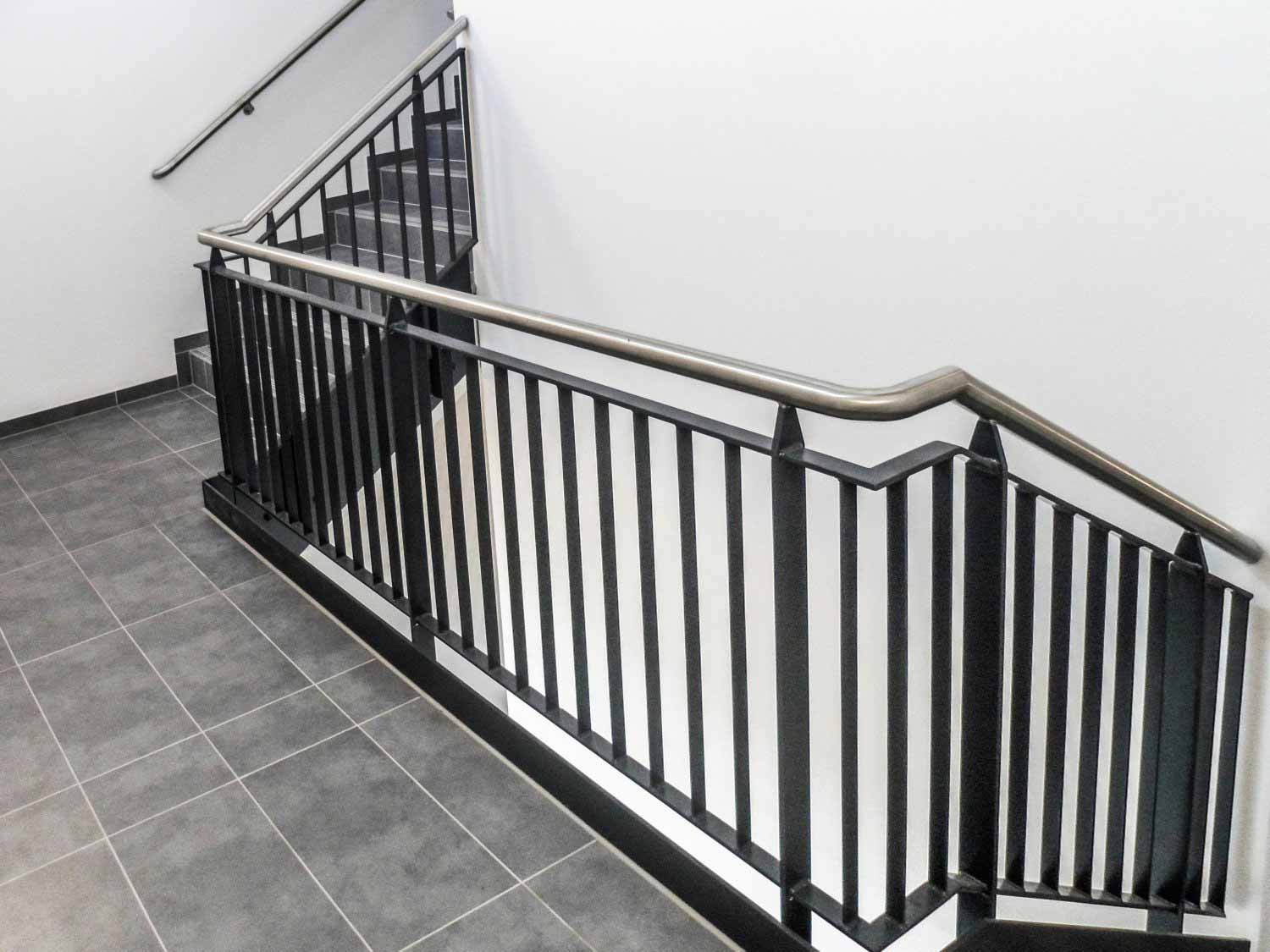 Geländer von Henschel Stahlbau GmbH & Co. KG