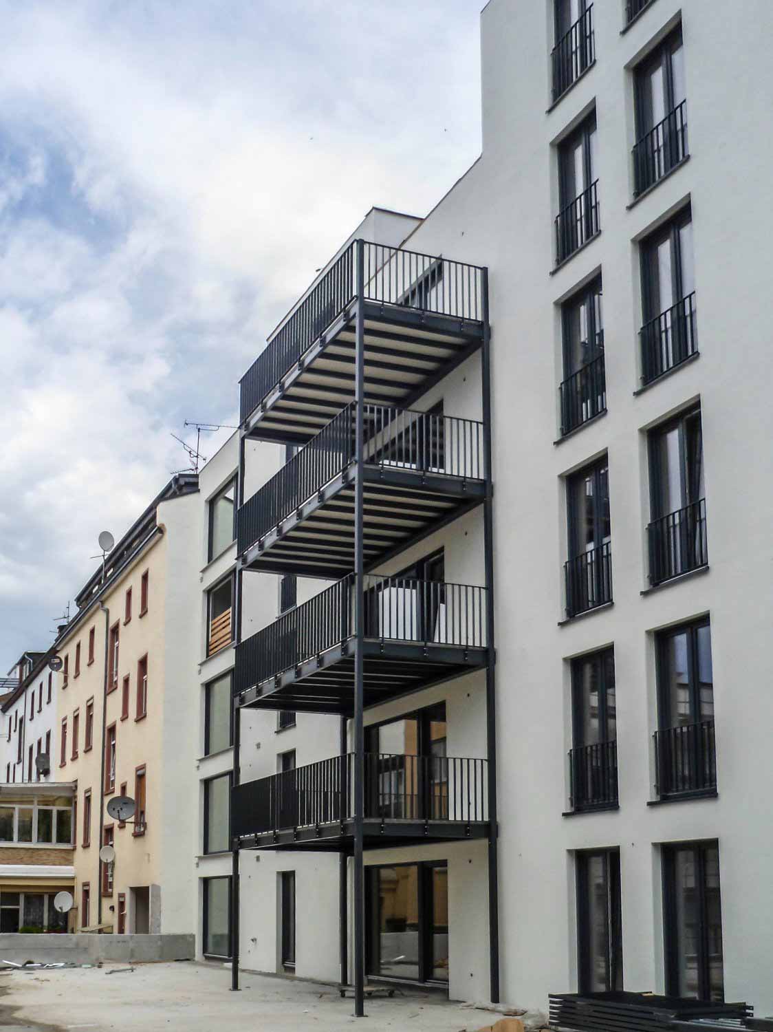 Geländer von Henschel Stahlbau GmbH & Co. KG