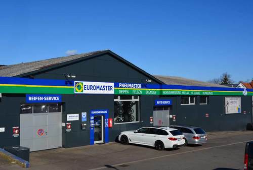 Pneumaster GmbH Reifen + Kfz-Meisterwerkstatt Außenansicht Pneumaster GmbH Reifen + Kfz-Meisterwerkstatt