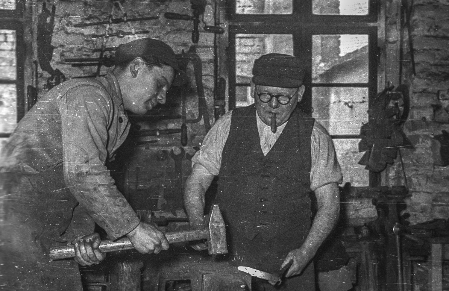 Firmengeschichte Henschel Stahlbau GmbH & Co. KG
