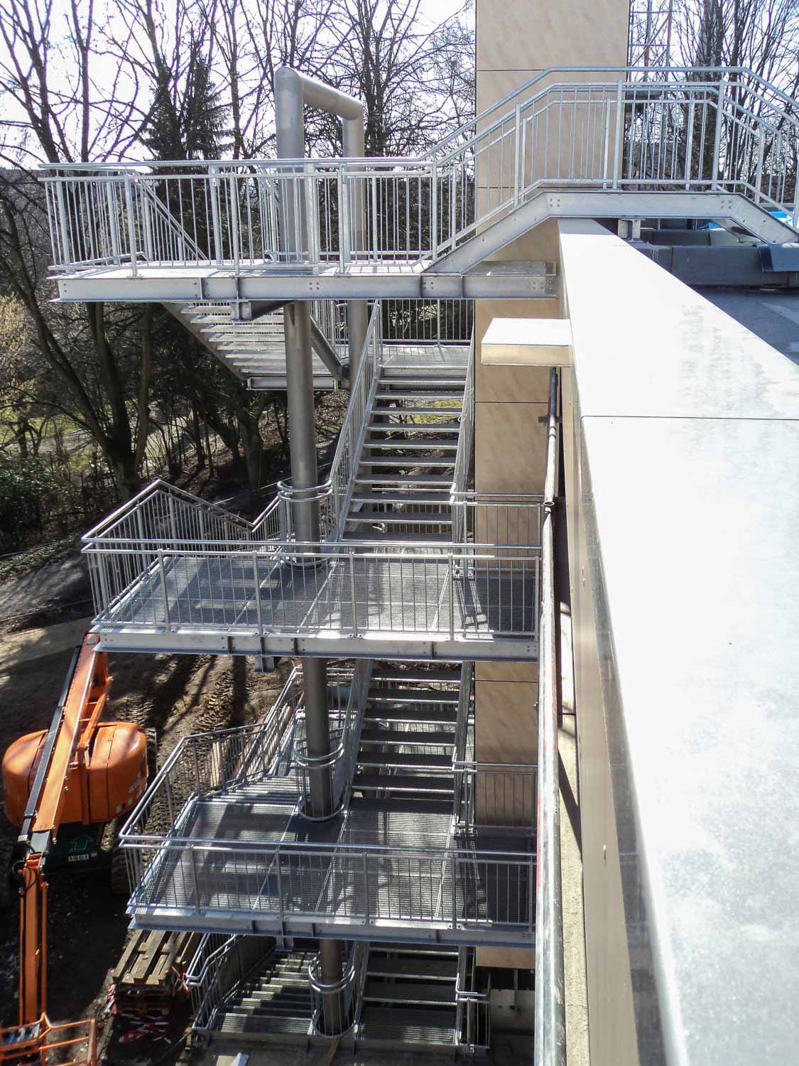 Treppen von Henschel Stahlbau GmbH & Co. KG
