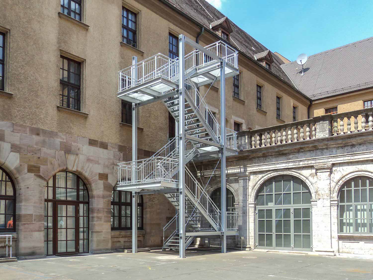 Treppen von Henschel Stahlbau GmbH & Co. KG