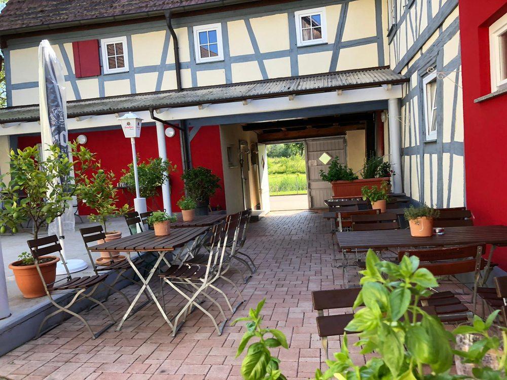 Grüner Baum Helmlingen