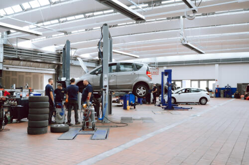 Gummi-Mayer Car Service in Landau