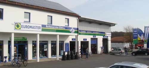 Außenansicht Werkstatt Reifenservice Zimmer in Wiesentheid