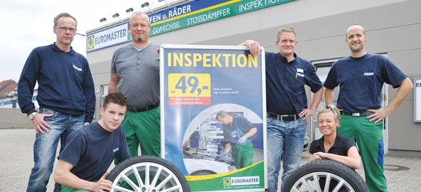 Teamfoto R+R Reifen u. R&auml;der in Hilden