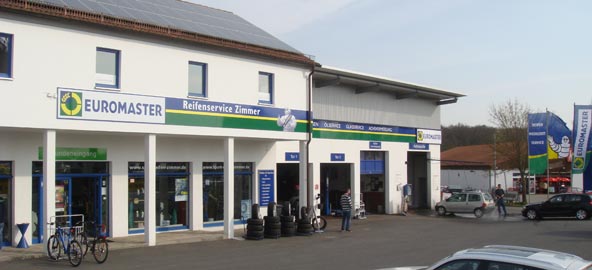 Außenansicht Werkstatt Reifenservice Zimmer in Wiesentheid