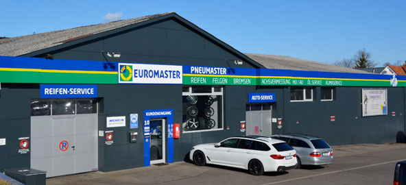 Außenansicht Pneumaster GmbH Reifen + Kfz-Meisterwerkstatt